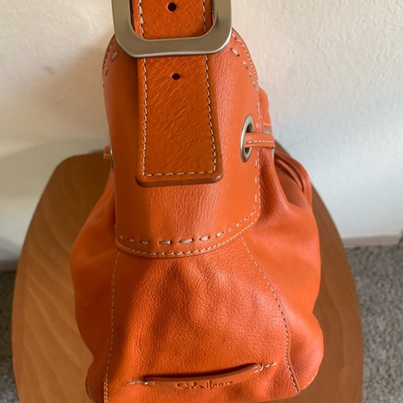 Cole Haan Orange Leather
Drawstring Hobo Bucket Shoulder Bag With Matching Belt - Picture 4 of 16